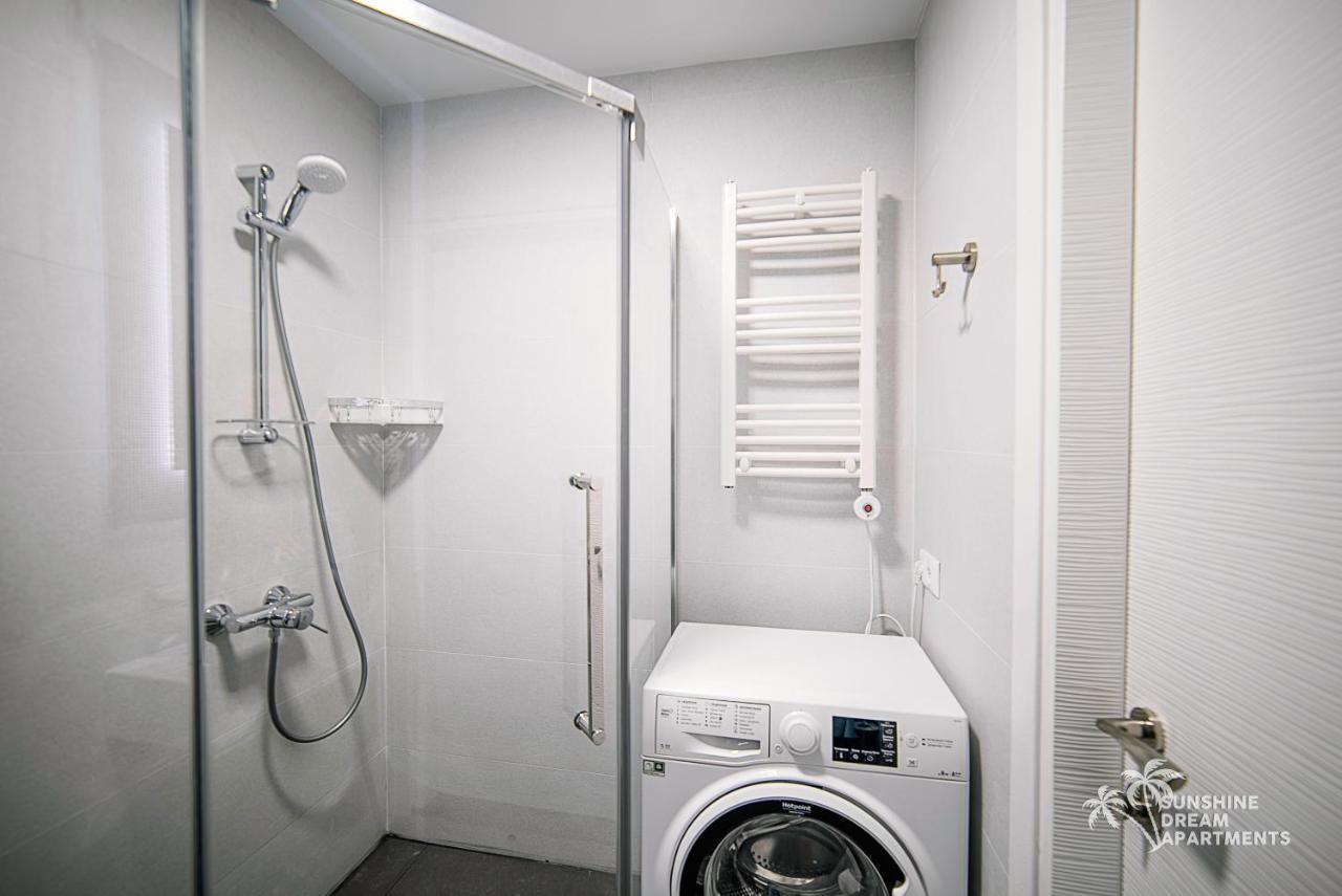 Sunshine Apartments Orbi Beach Tower باتومي المظهر الخارجي الصورة